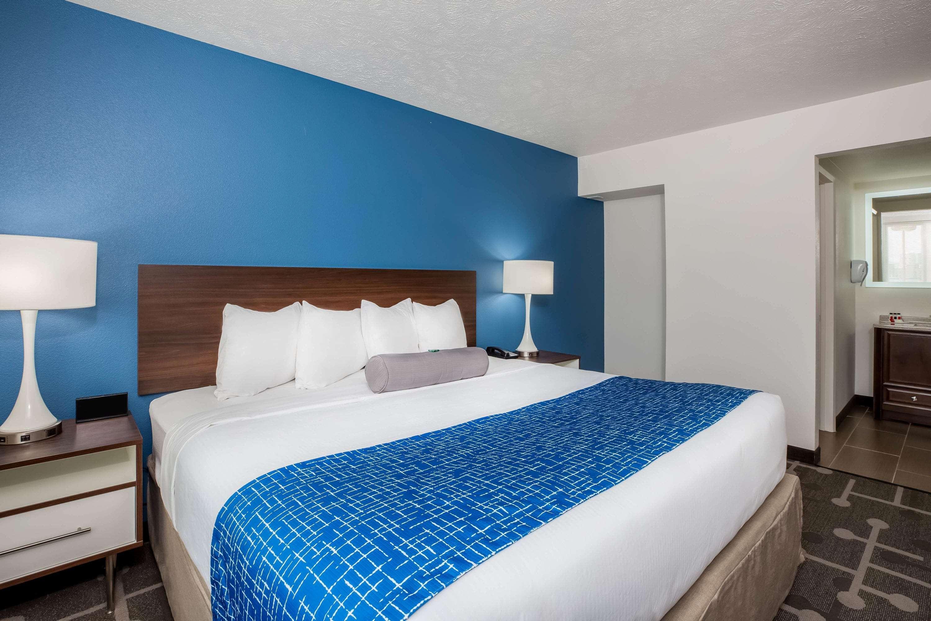 Baymont By Wyndham Spokane Extérieur photo