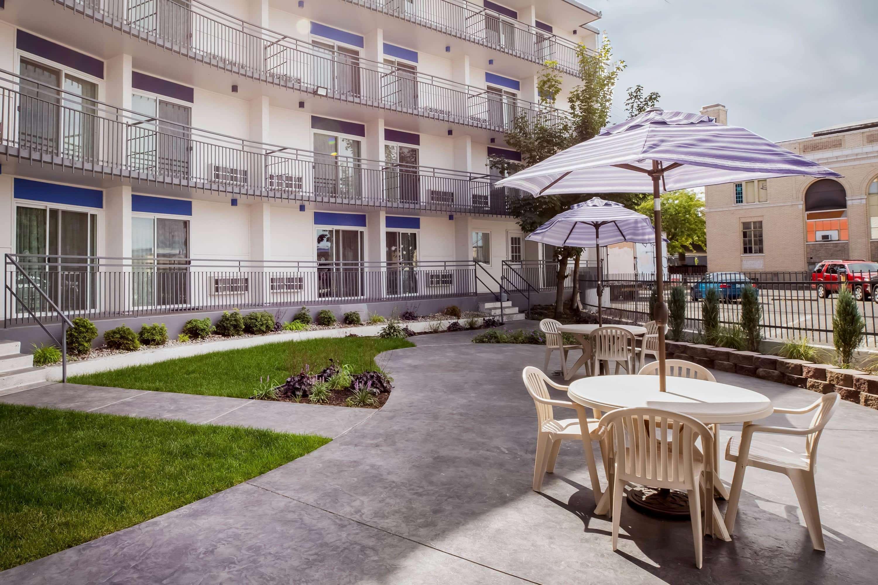 Baymont By Wyndham Spokane Extérieur photo