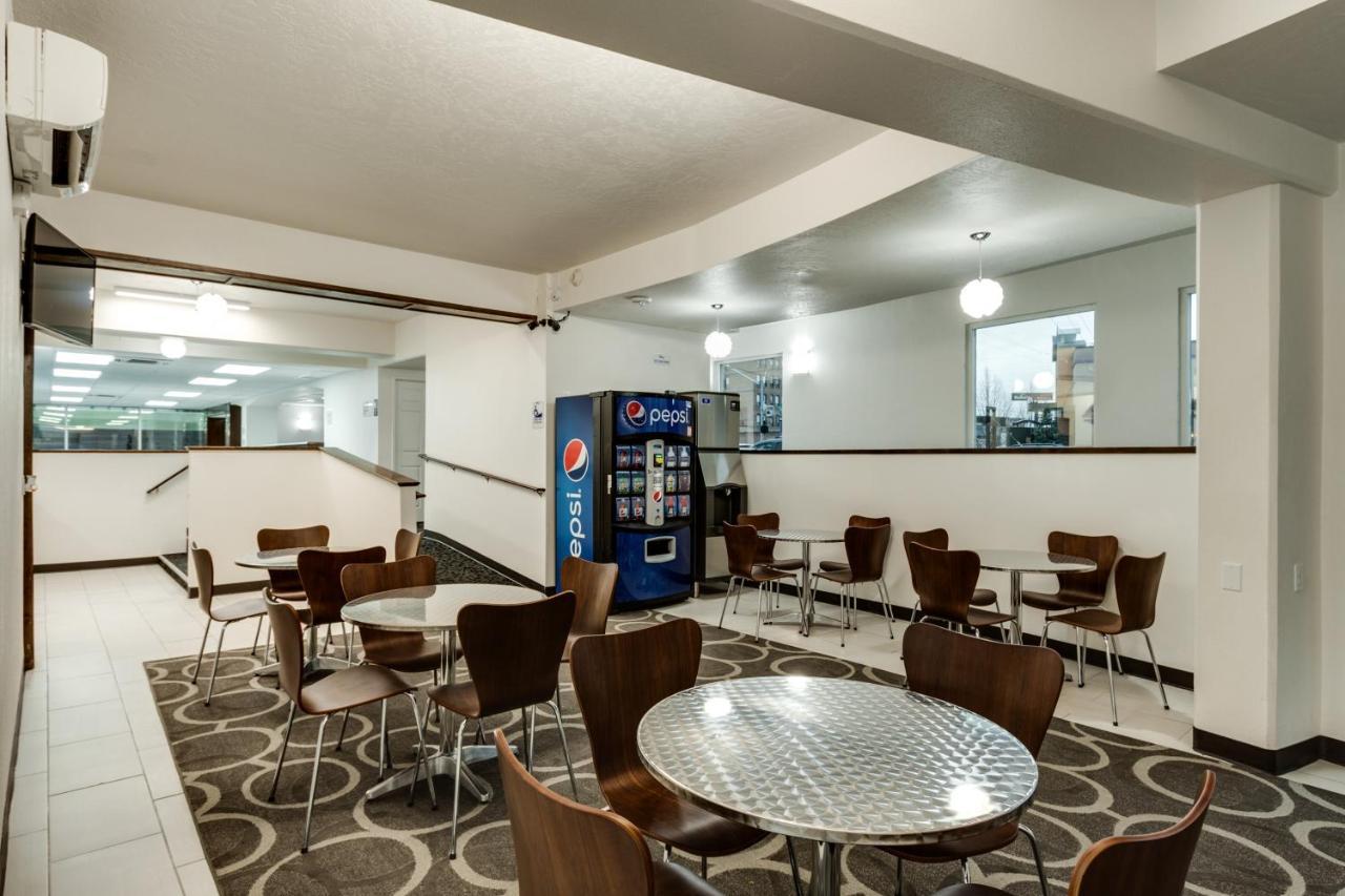Baymont By Wyndham Spokane Extérieur photo