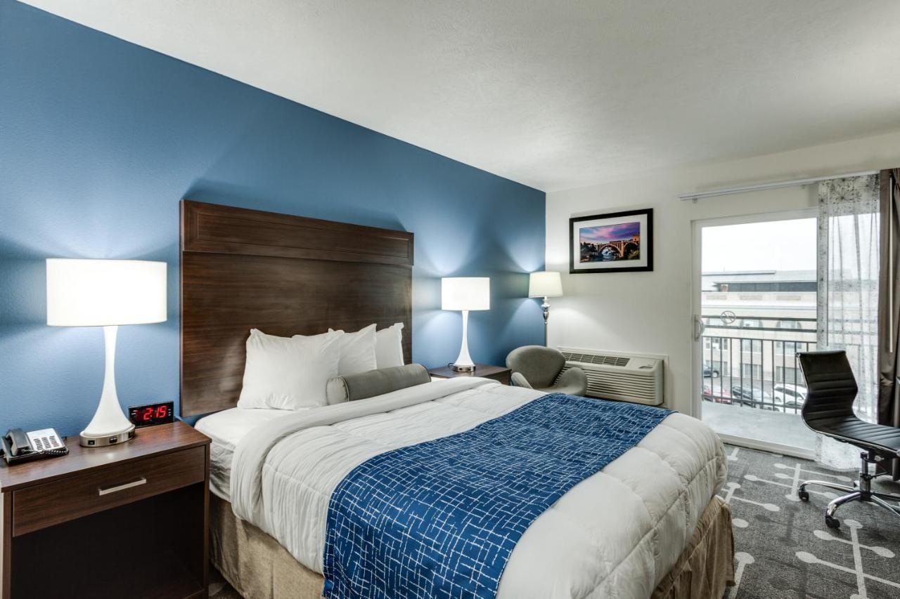 Baymont By Wyndham Spokane Extérieur photo